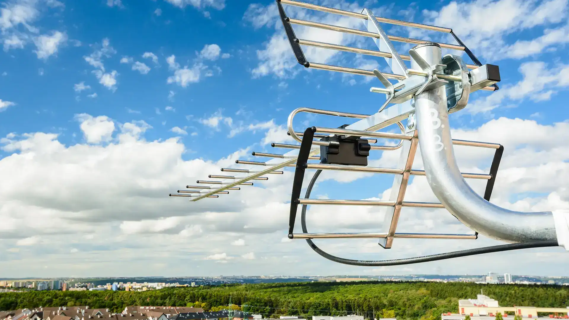 Impianti di antenna per telecomunicazioni ed Internet